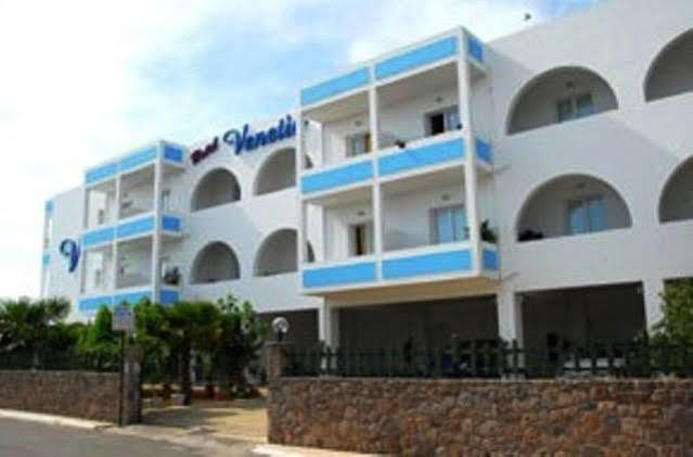 Hotel Venetia Perdika  Buitenkant foto